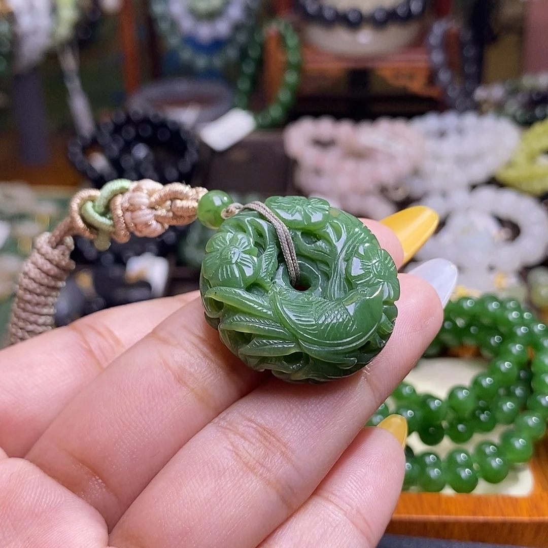 和田玉未镶嵌颈饰碧玉满色满绿老矿料平安扣吊坠