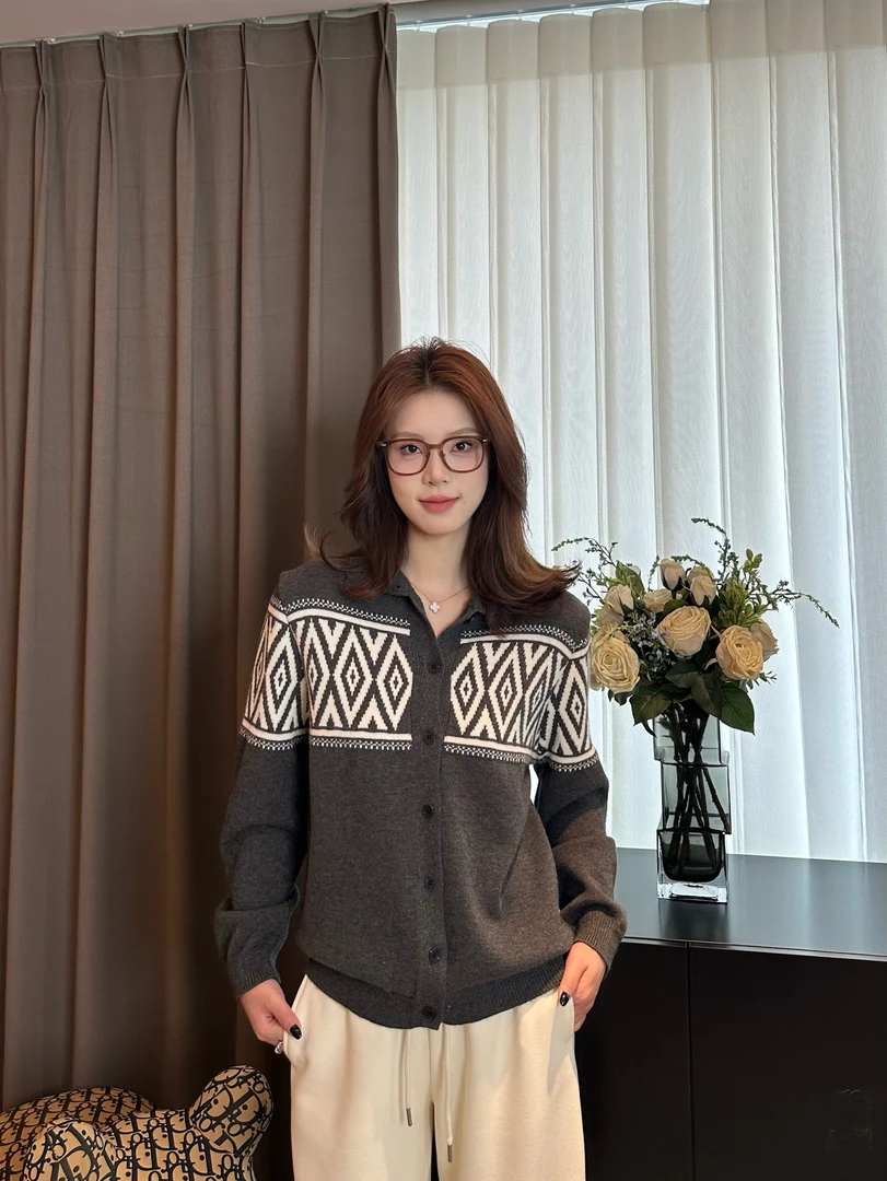 高领单排扣费尔岛针织开衫外套 J000285