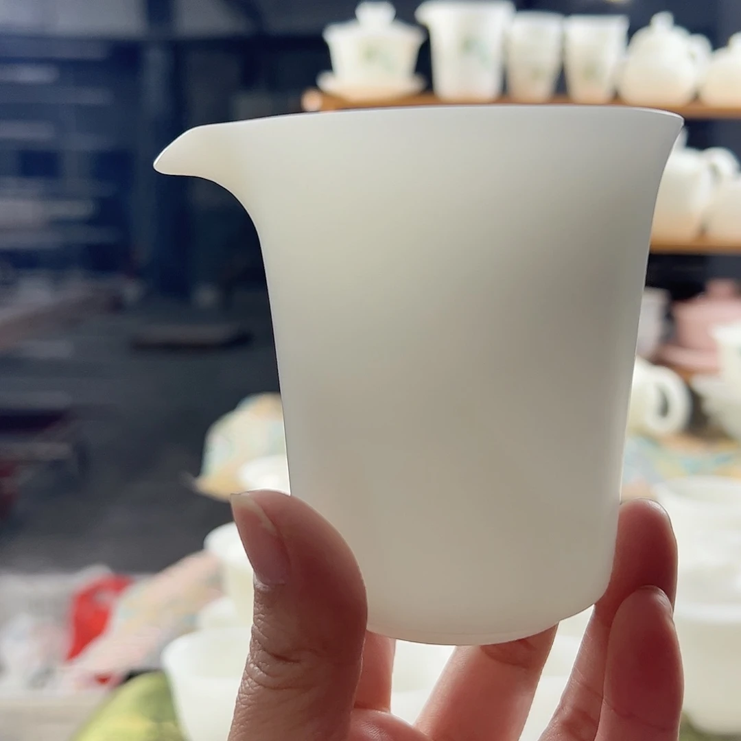 阿***辰素烧璞玉公道杯200ml
