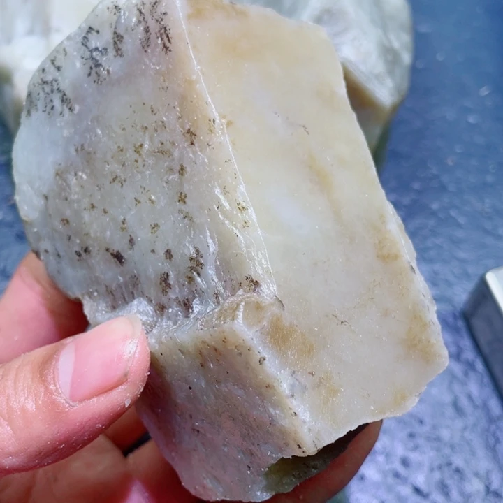 和田玉未镶嵌珠宝半成品