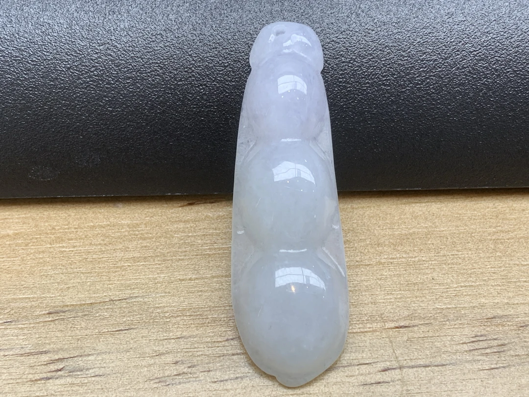 翡翠吊坠多样性发货