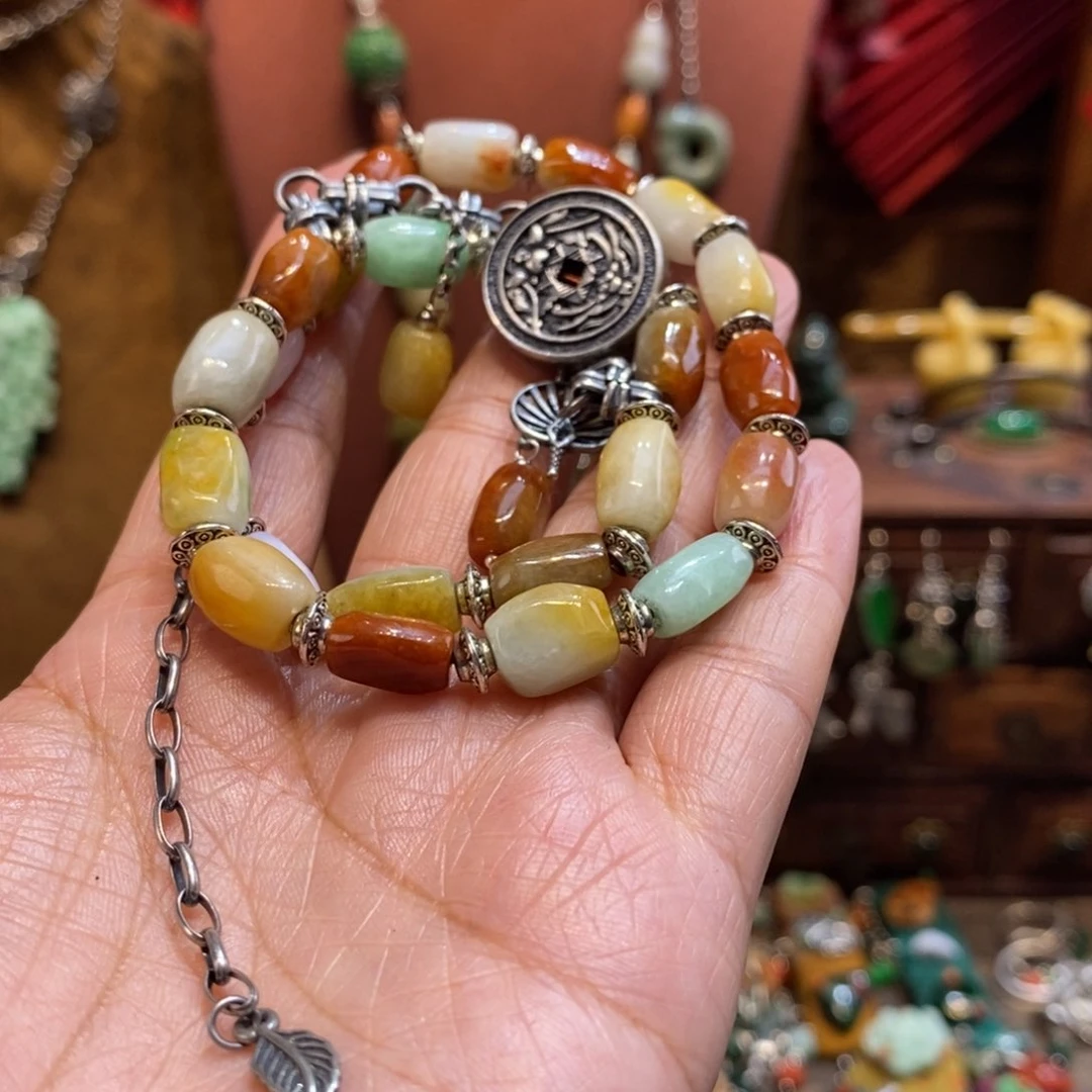 翡翠吊坠(赠链)未镶嵌