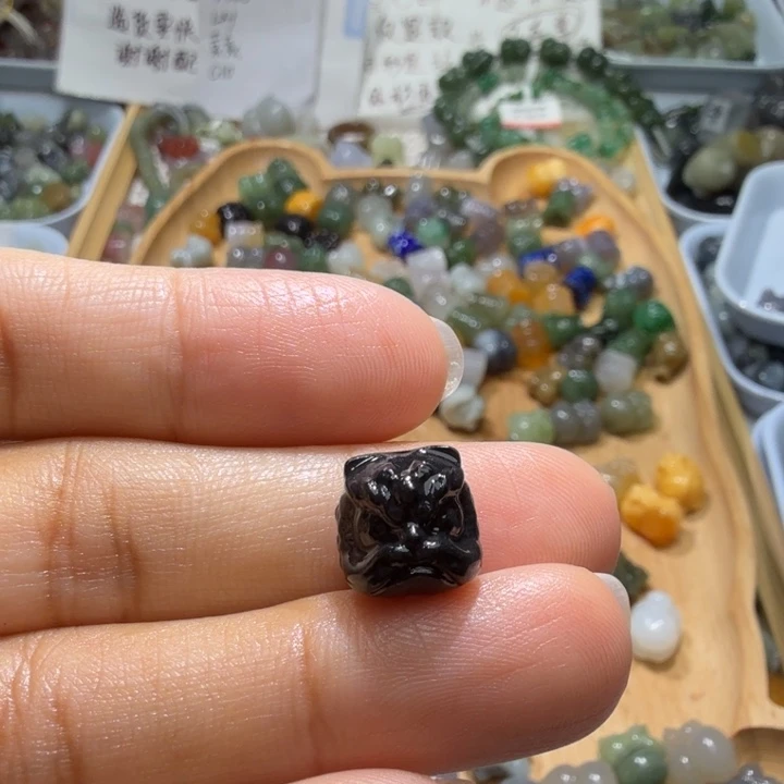 ღ***࿐和田玉未镶嵌珠宝半成品