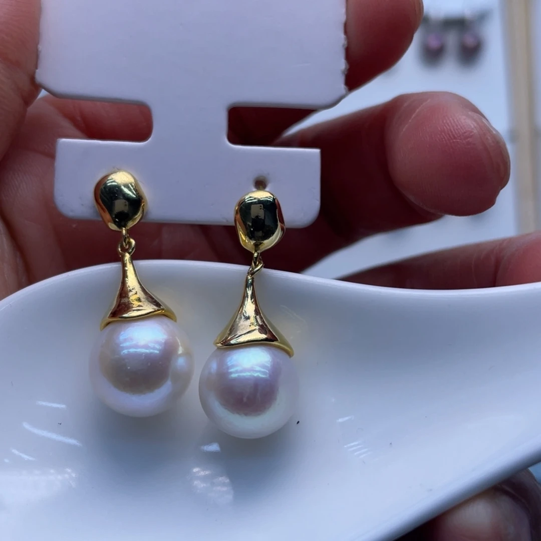 淡水珍珠耳饰未镶嵌
