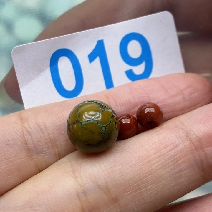 南红玛瑙未镶嵌珠宝奇石
