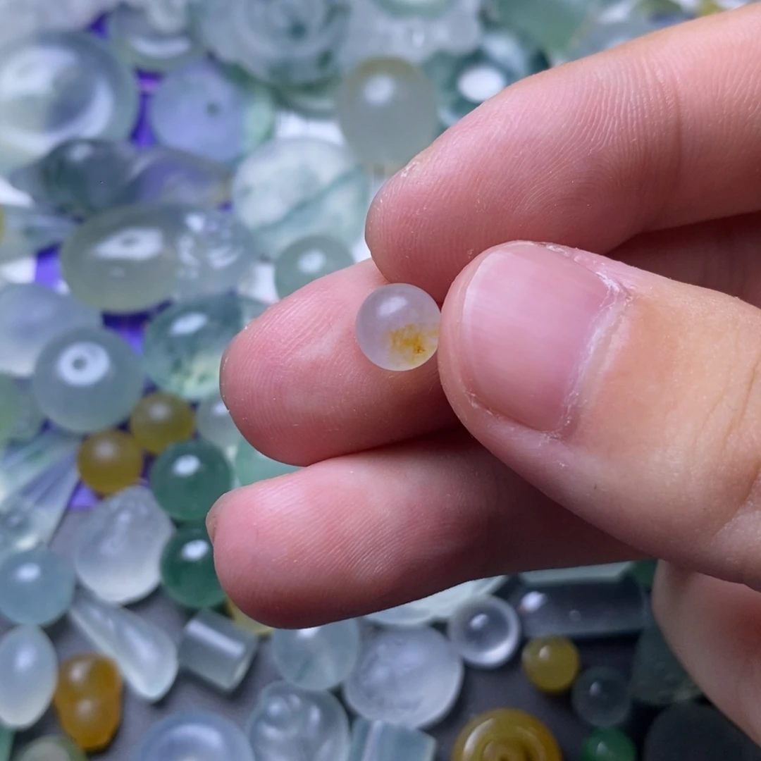 定制翡翠未镶嵌珠子