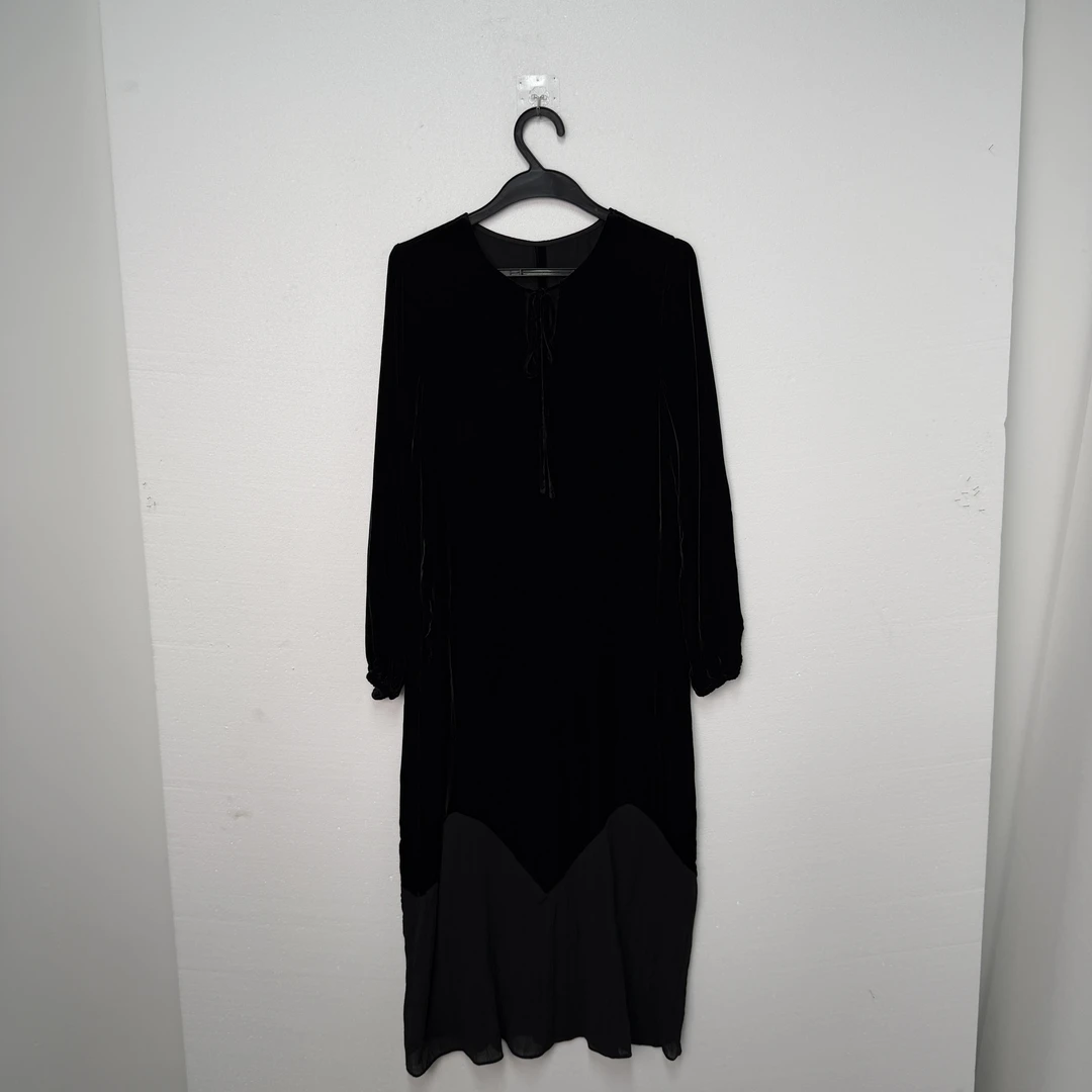 100%真丝丝绒时尚优雅轻奢设计师款前领抽绳连衣裙2981