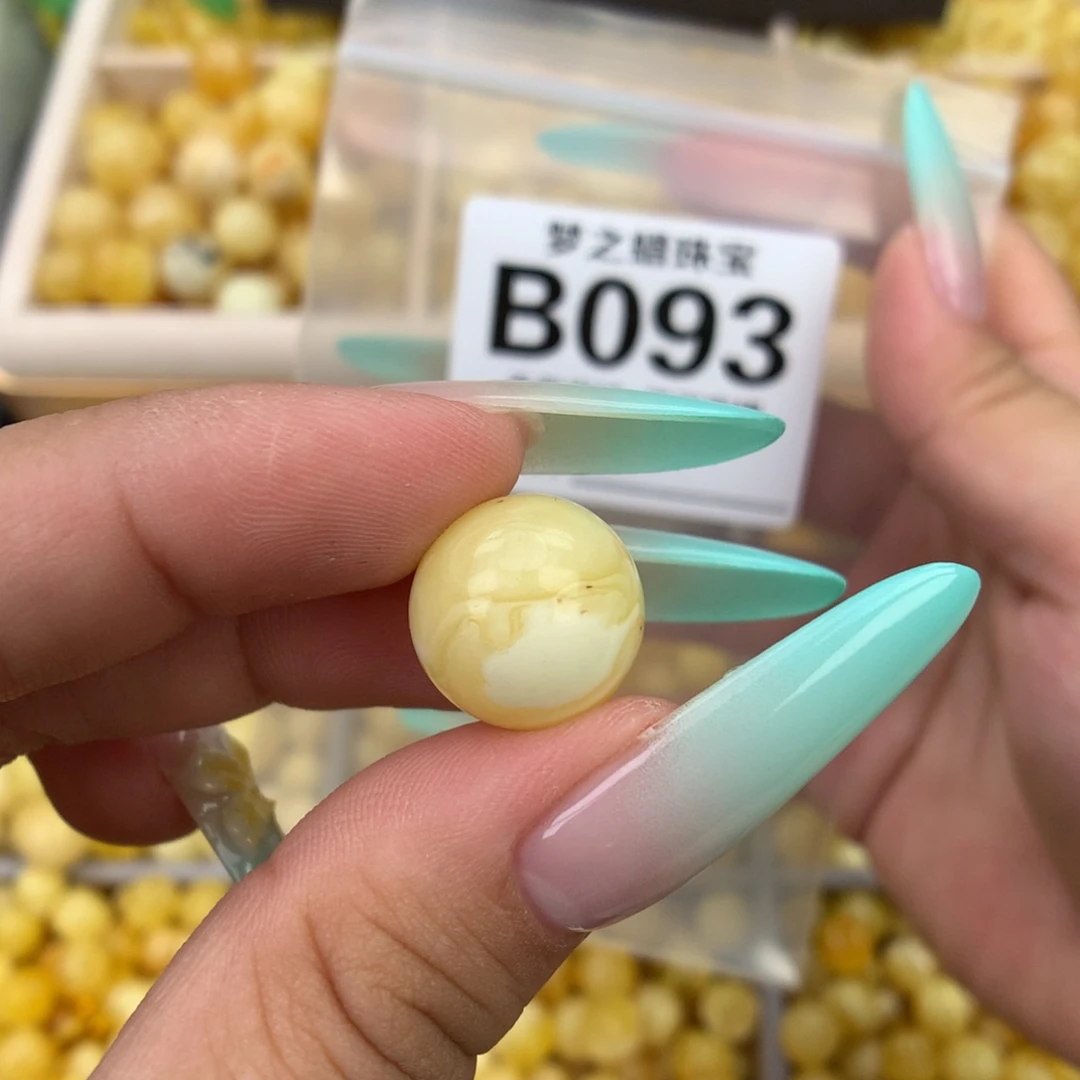 未镶嵌琥珀珠宝奇石14