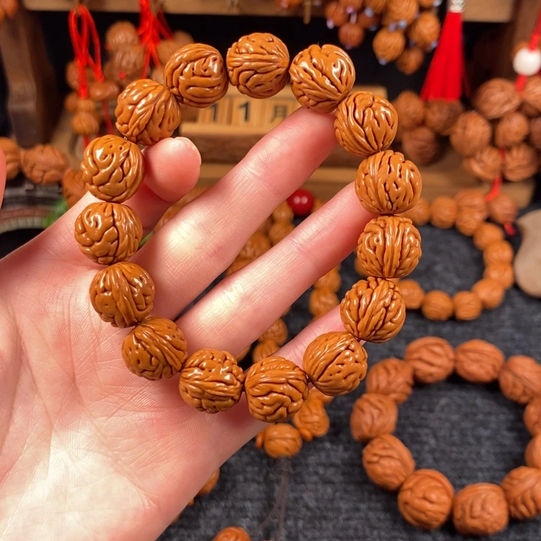 吊坠桃核桃枭手串