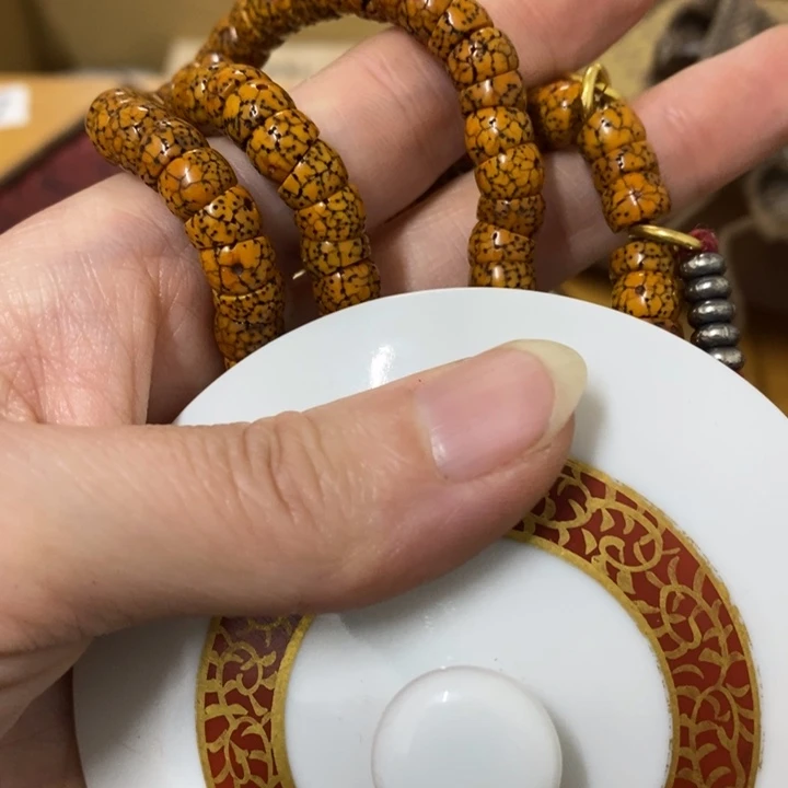 瓷片哈中古工艺品一件