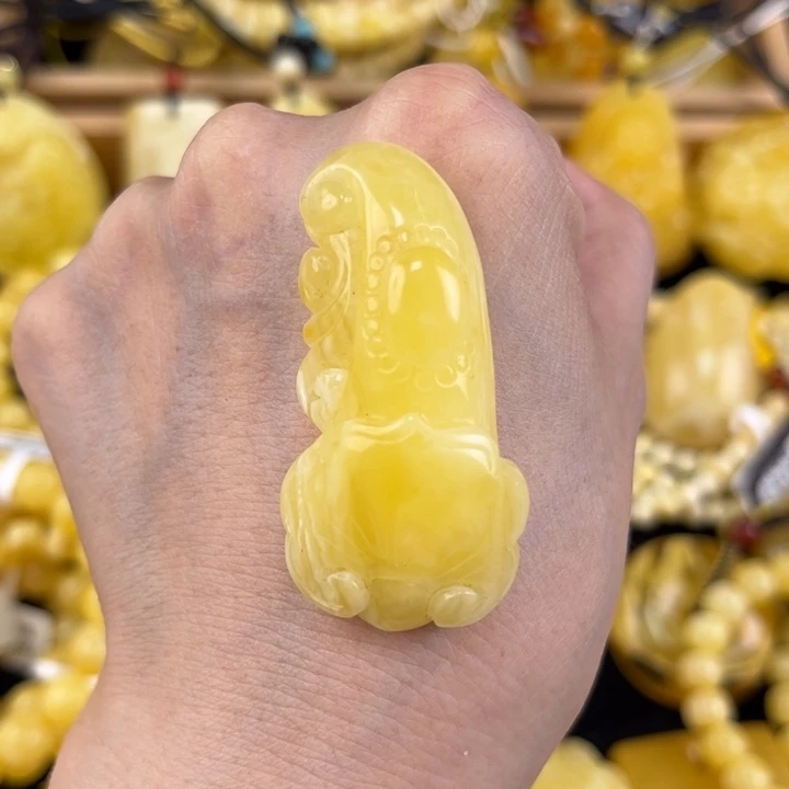 未镶嵌琥珀珠宝奇石琥珀