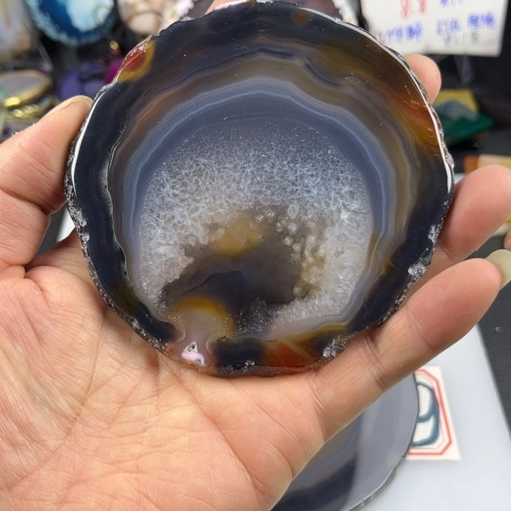 彤***言玛瑙/玉髓未镶嵌摆件