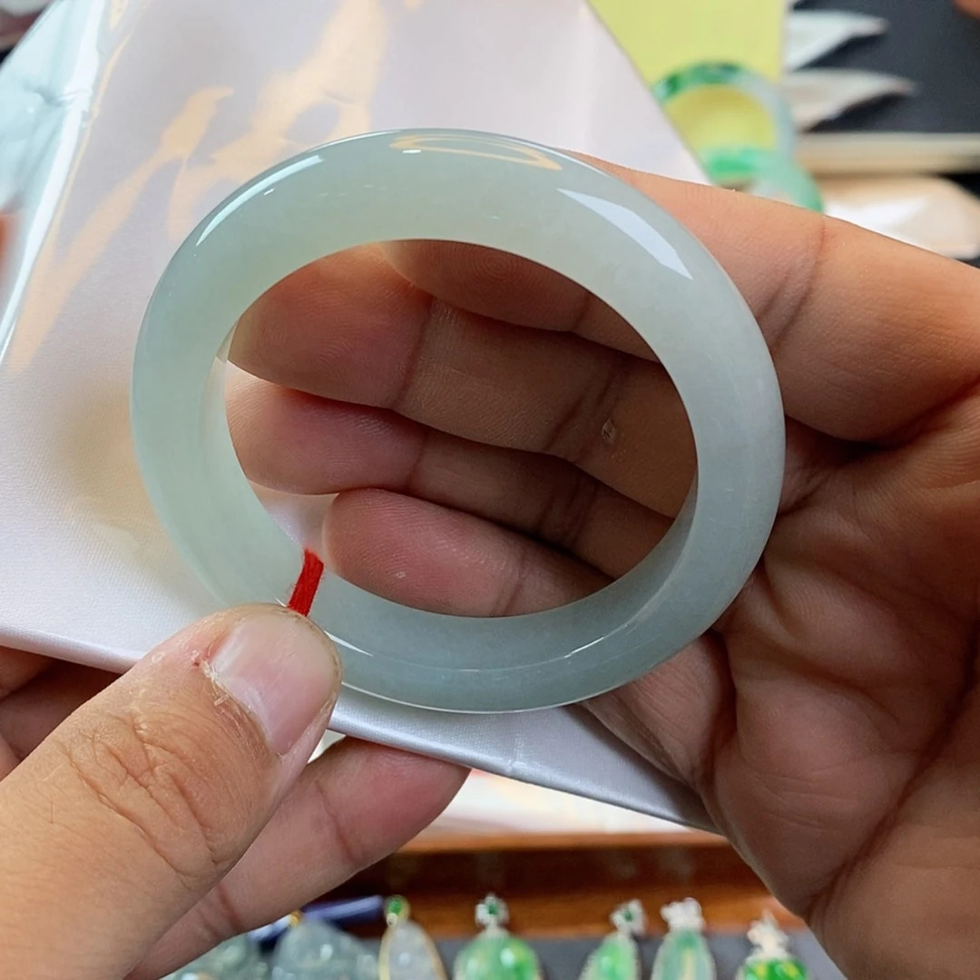 【闪购商品】未镶嵌手镯翡翠