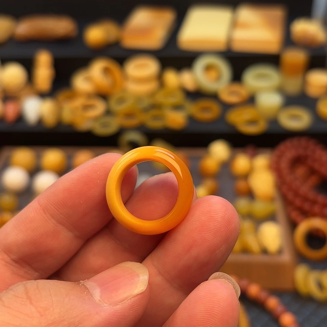 石英质玉未镶嵌颈饰七****腿