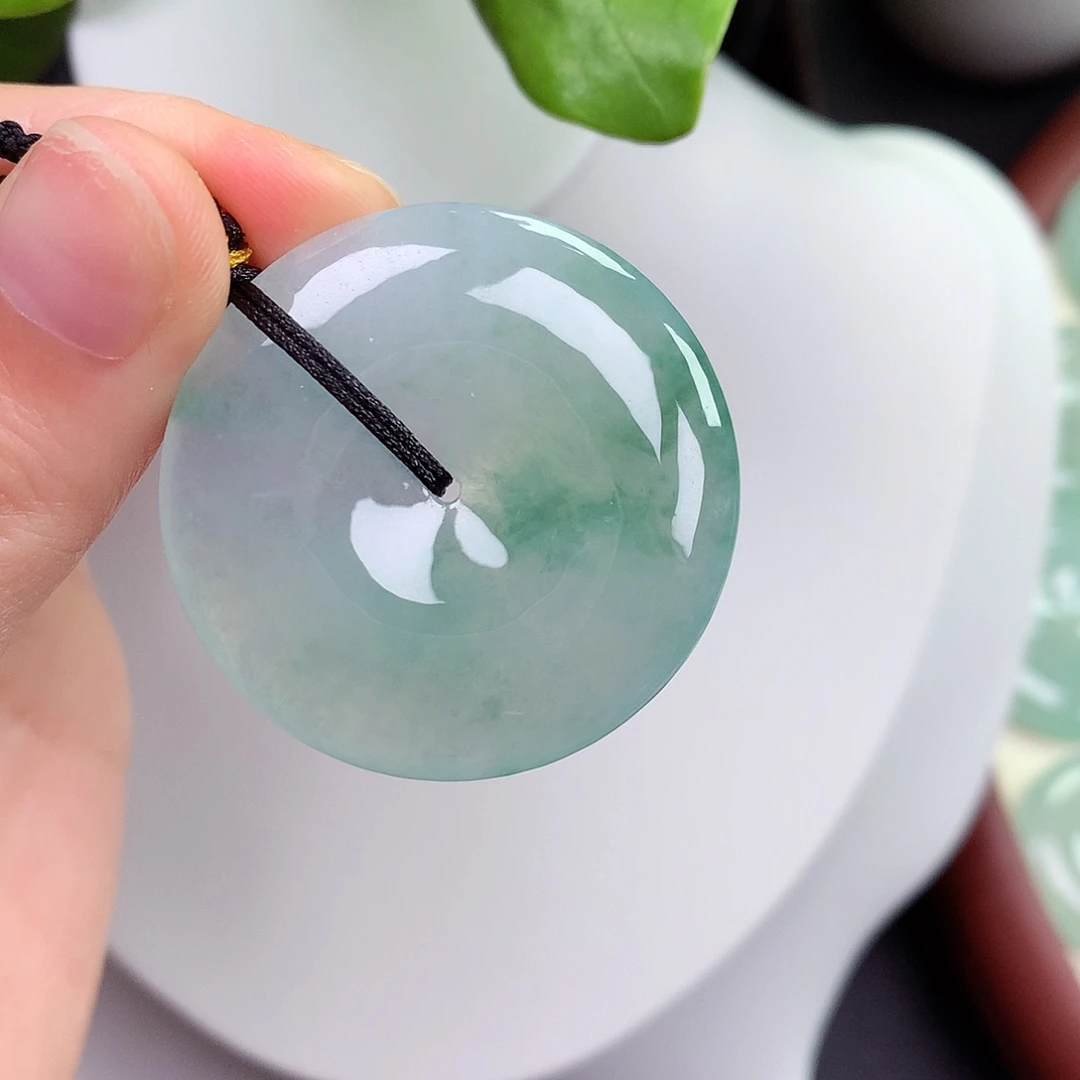 翡翠未镶嵌颈饰平安扣 36.3-6.0mm
