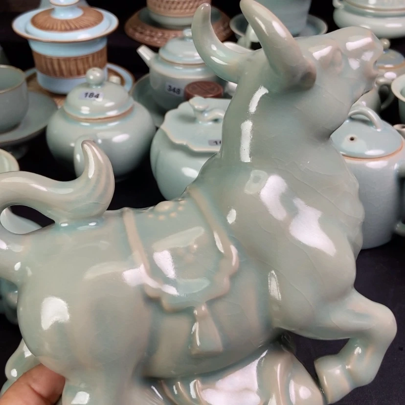 【闪购商品】用****8牛摆件原矿青绿釉汝瓷有瑕