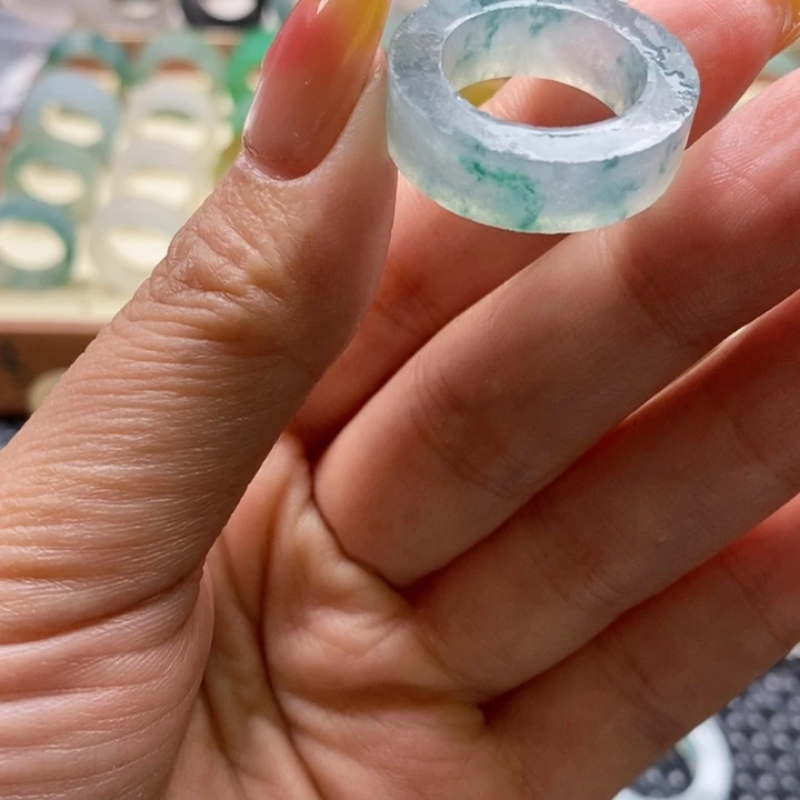 康***¢定制翡翠未镶嵌翡翠