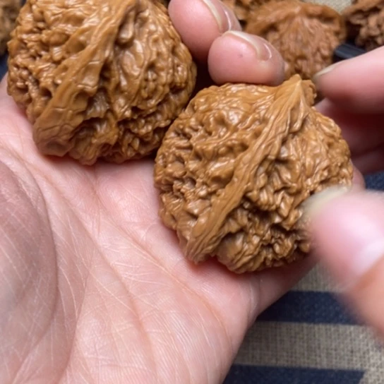 吊坠文玩核桃三角疆全品43