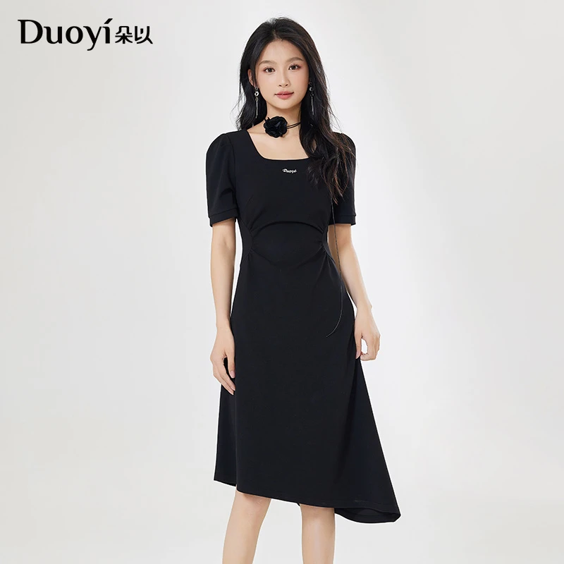 朵以2025夏季新款气质不规则下摆褶皱收腰显瘦连衣裙39DX811121