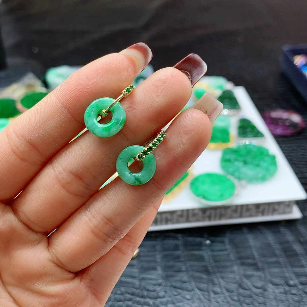 【闪购商品】翡翠耳饰未镶嵌，