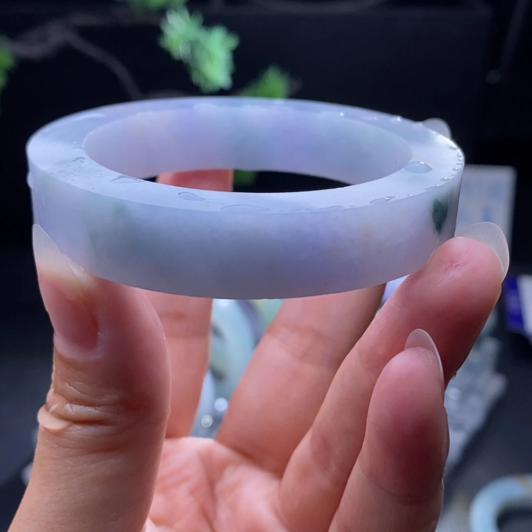 定制翡翠未镶嵌翡翠手镯