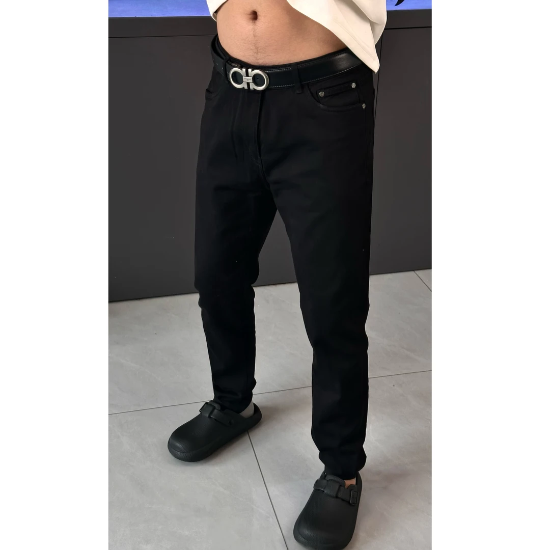 欧版男士牛仔裤时尚百搭高弹修身小脚夏季潮流长裤
