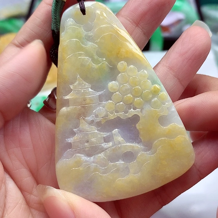 翡翠未镶嵌颈饰翡翠