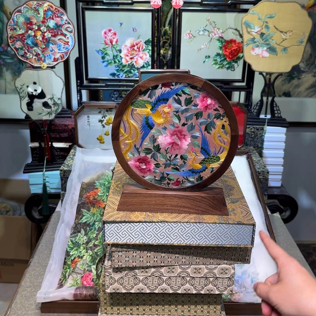 刺绣刺绣工艺精湛