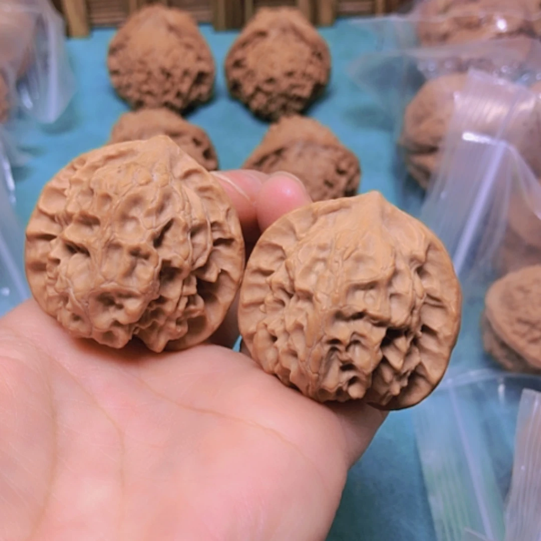 【闪购商品】摆件核桃39白蛇谷修尖出油