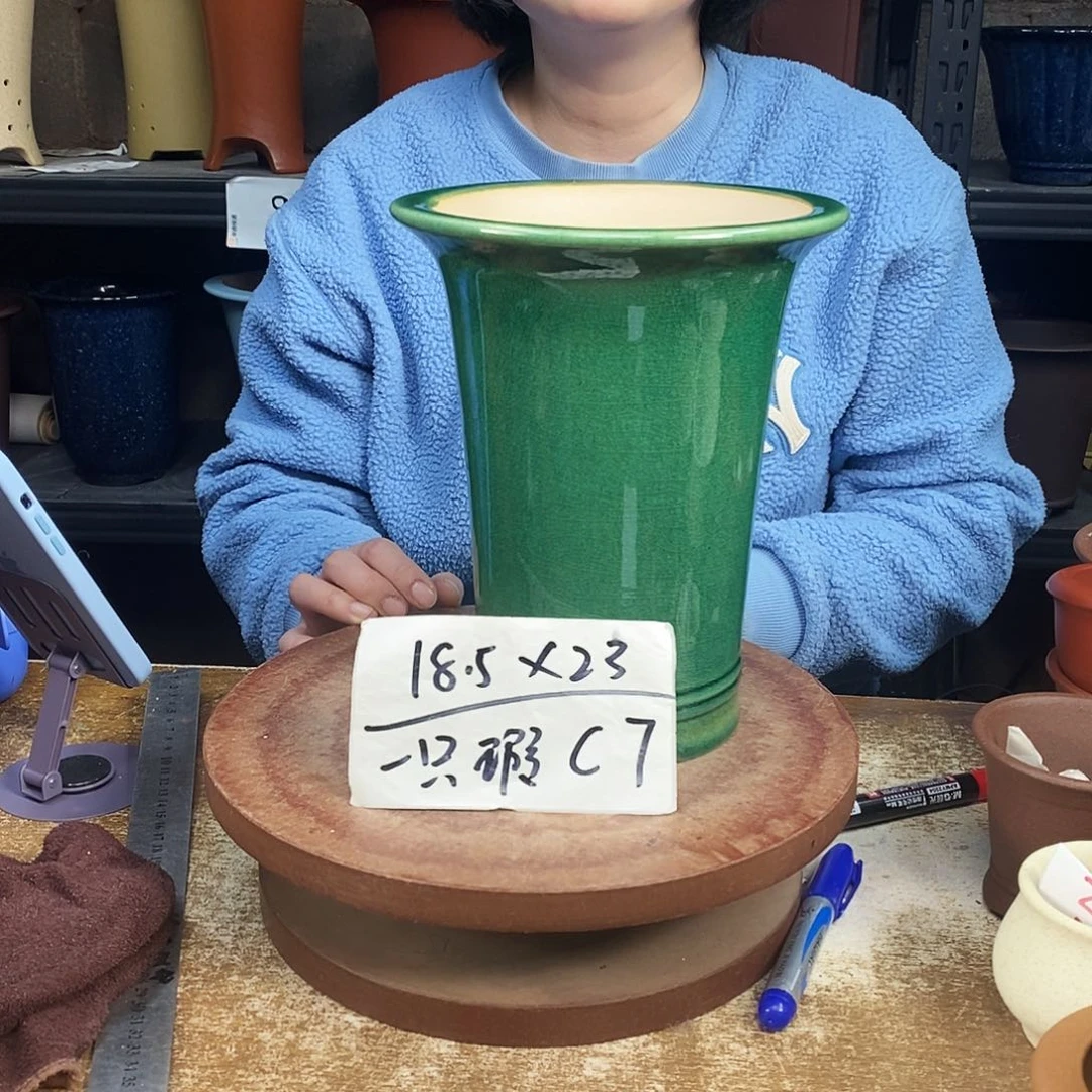 紫砂紫砂花盆一只C7