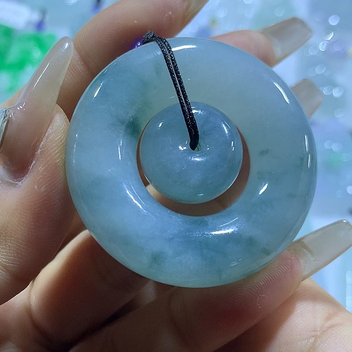 翡翠未镶嵌颈饰天然翡翠A货吊坠