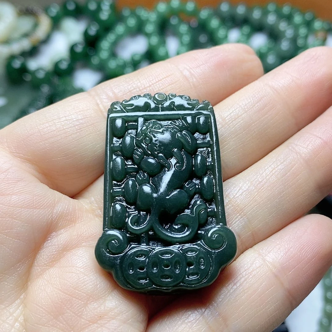 吊坠(不含链)未镶嵌和田玉（青玉）