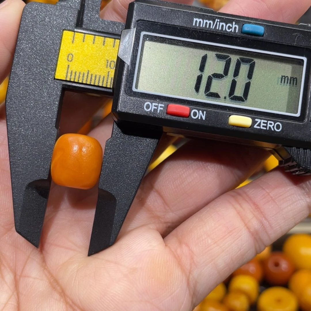 蜜蜡未镶嵌裸石桶子