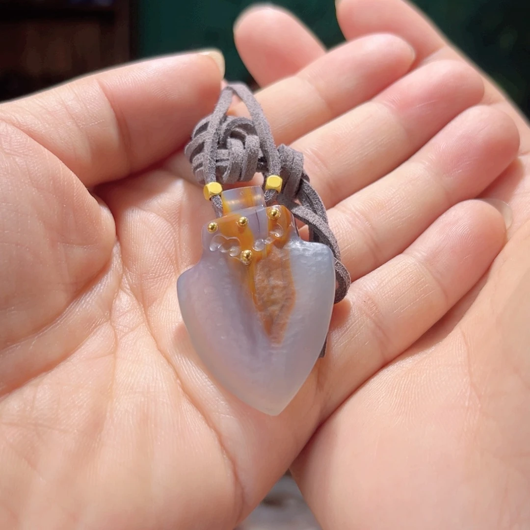 玛瑙/玉髓吊坠合金