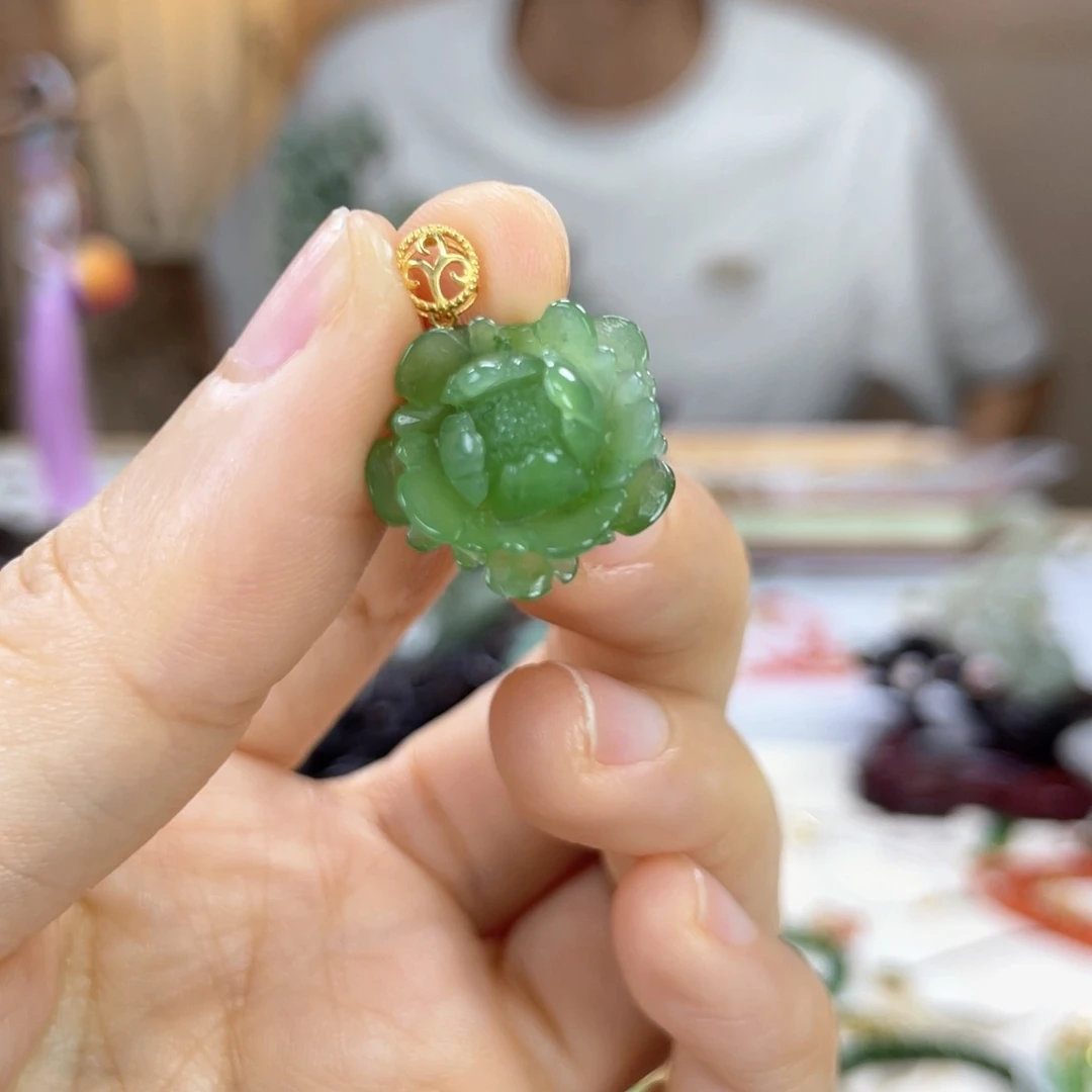 和田玉18K金镶嵌颈饰