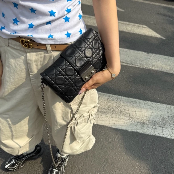 95新 DIOR/迪奥 迪奥 黑银miss Dior 链条斜挎包