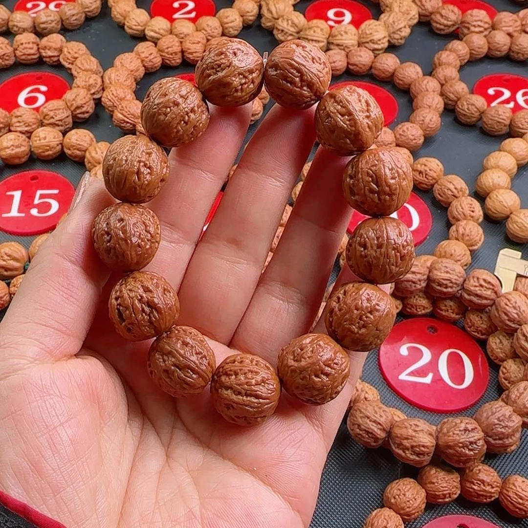 文玩核桃手串阿***进方肚肉筋