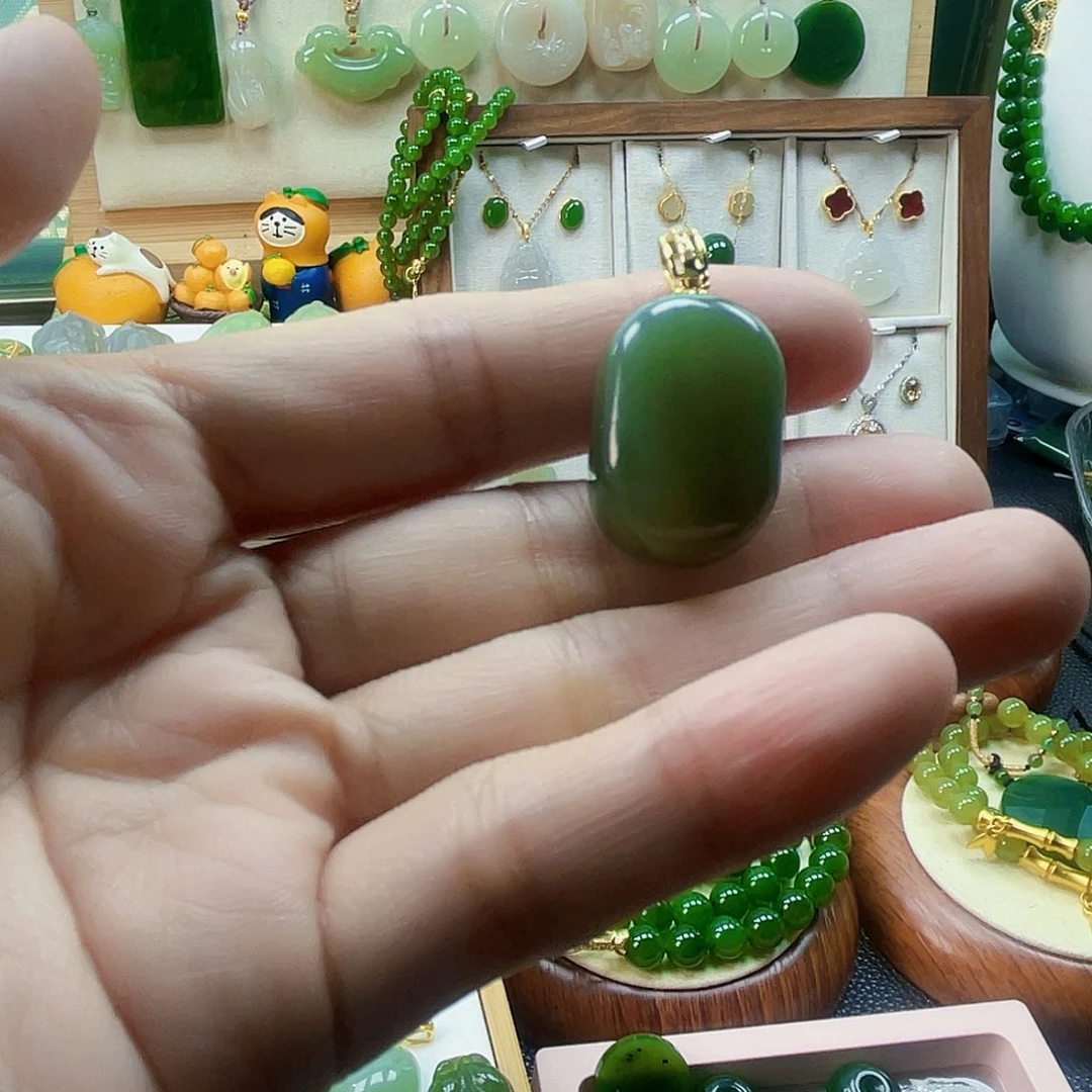 和田玉未镶嵌吊坠(不含链)