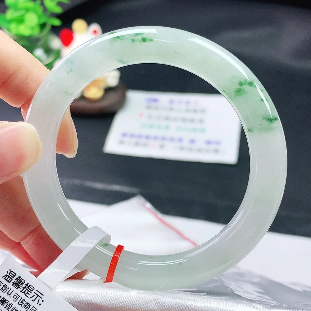 翡翠手镯未镶嵌54圆