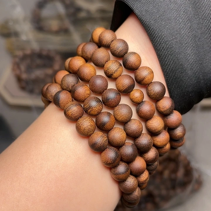 沉香手串越南芽庄瘤疤红土白棋楠0.8✖️108