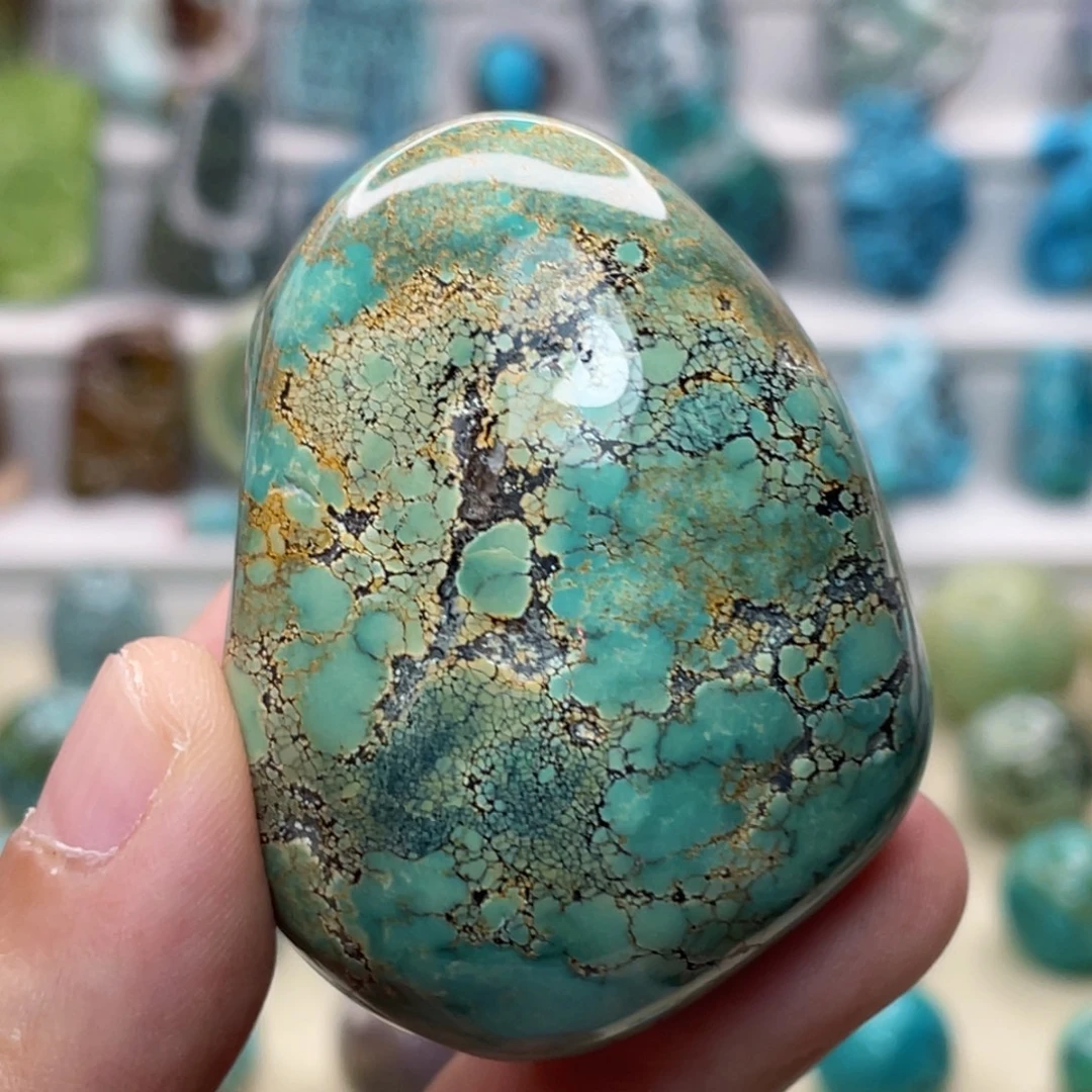 绿松石未镶嵌珠宝奇石