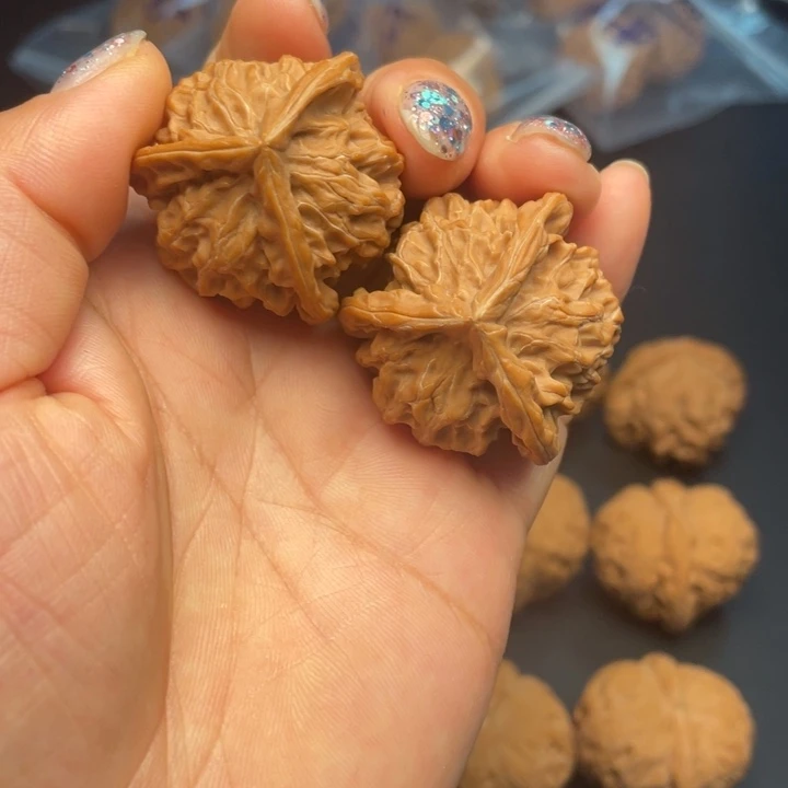 山***业吊坠文玩核桃文玩