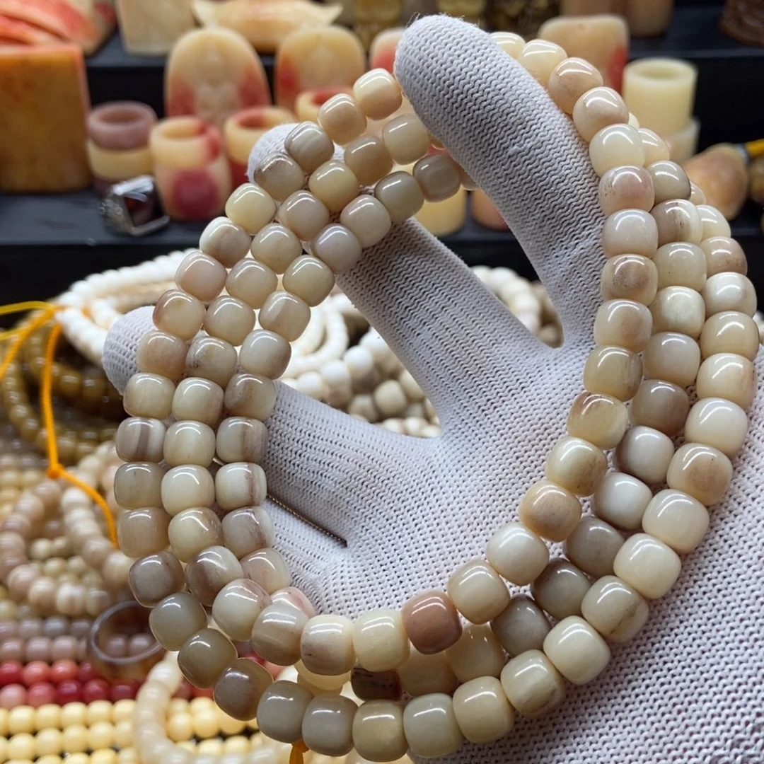 驼骨手串/手链9毫米三花血丝纹108