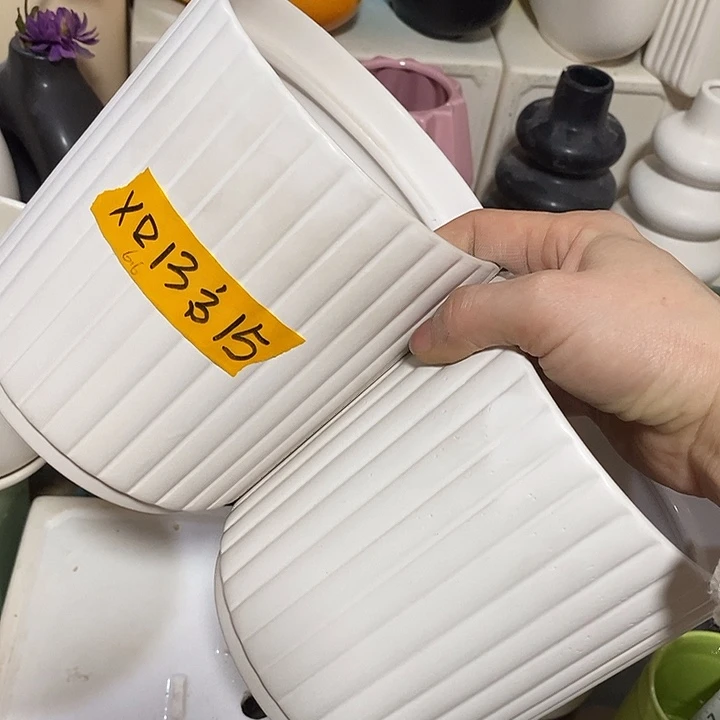 陶盆有孔 瑕疵针孔漏釉介意勿拍外口 13外高15