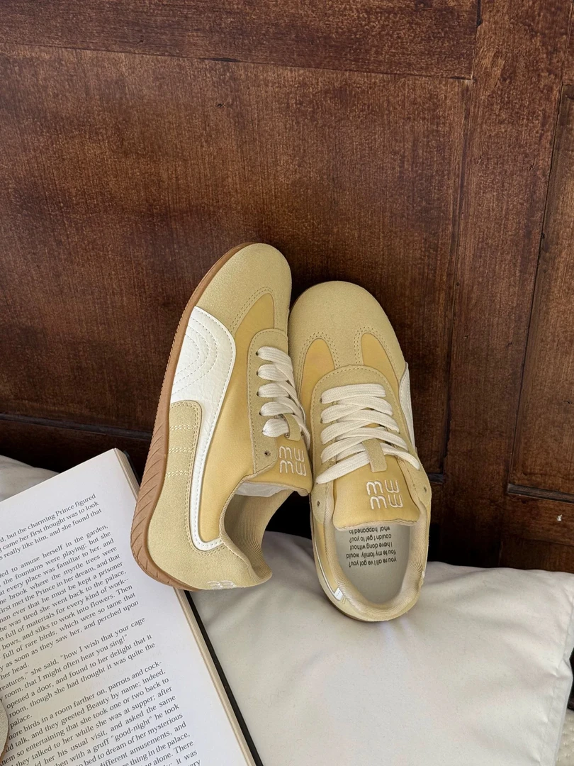 姐妹们都喜欢的洋气阿甘鞋