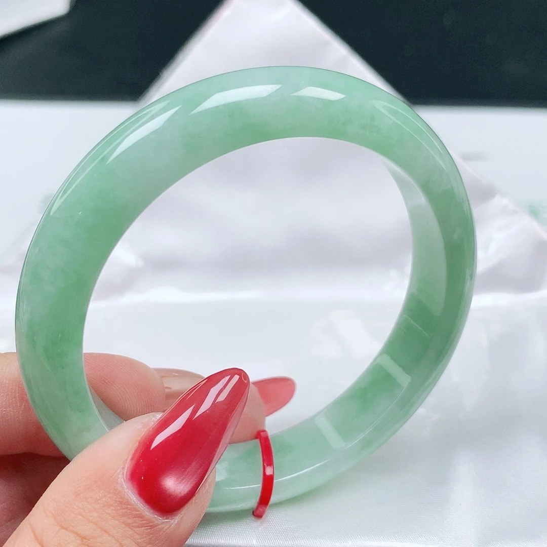 未镶嵌手镯翡翠8067