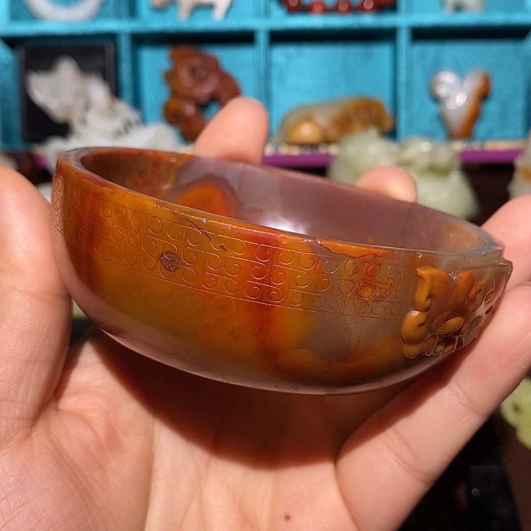 今***约和田玉未镶嵌颈饰