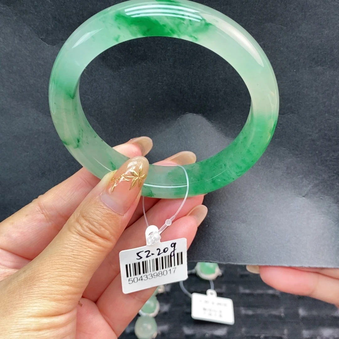 石英质玉未镶嵌手镯