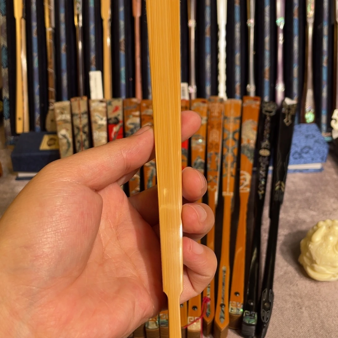 扇子手工制作工艺精湛