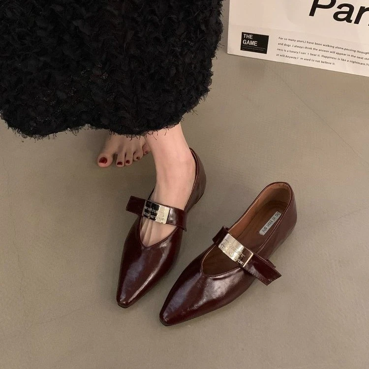 内增高芭蕾单鞋女秋季法式一字带赫本风2025新款网红尖头豆豆瓢鞋